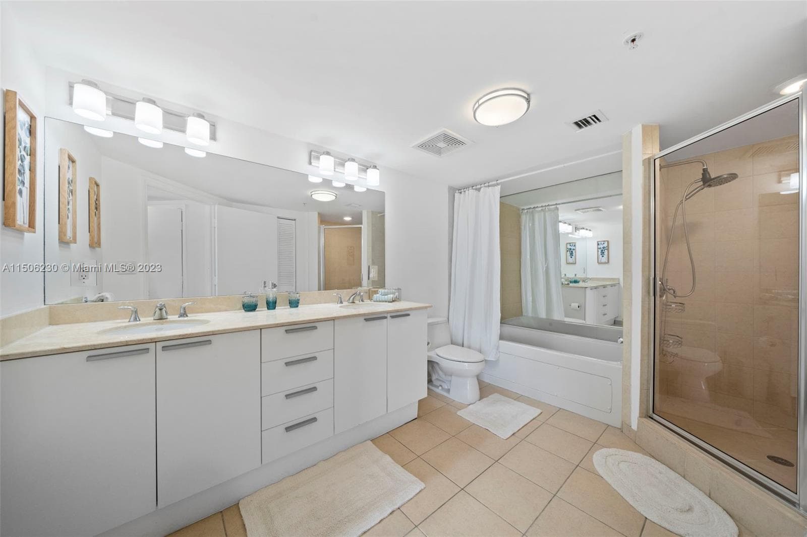 16699 Collins Ave 1710 photo 16