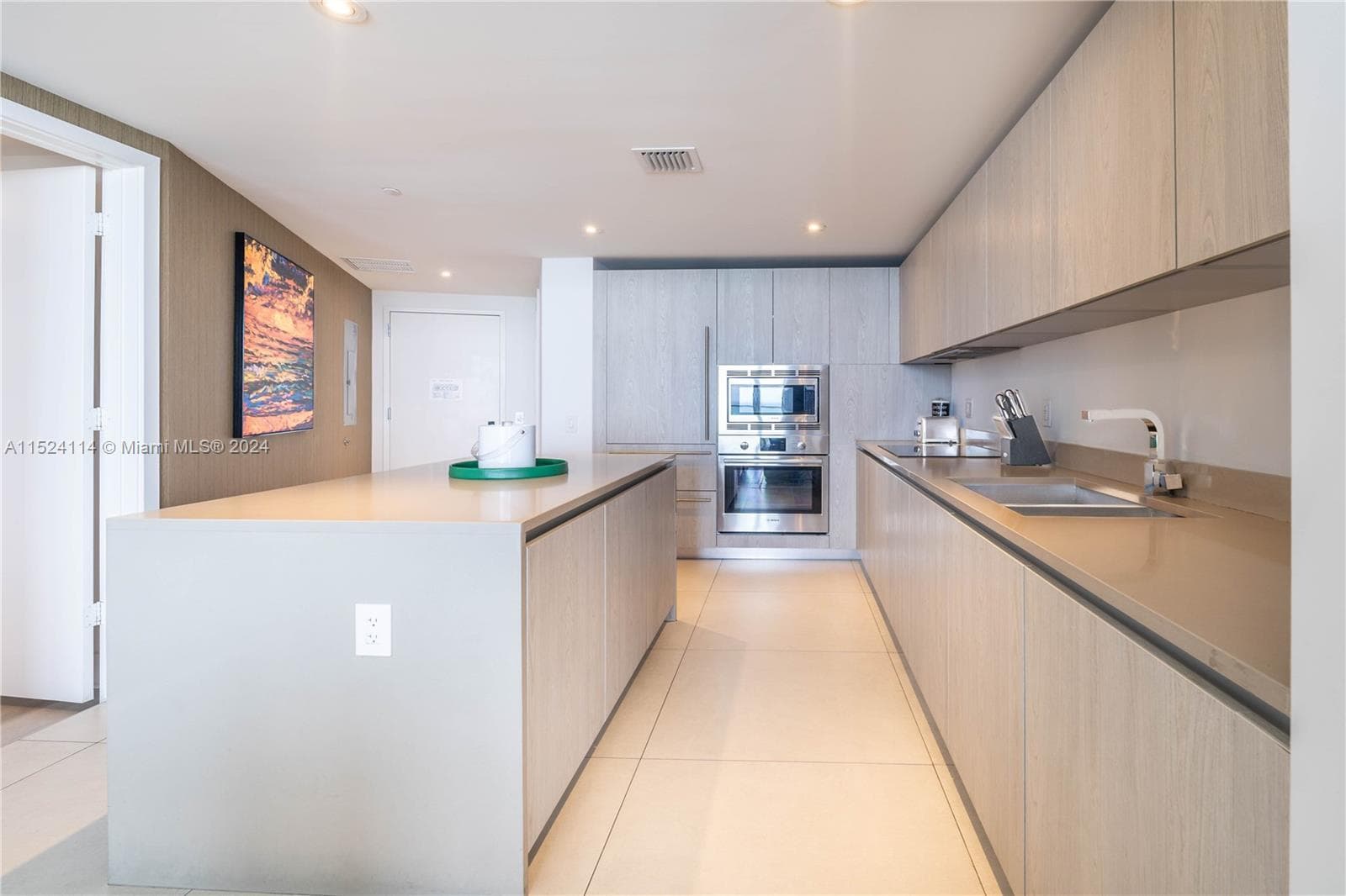 4111 Ocean Dr 3112 photo 8