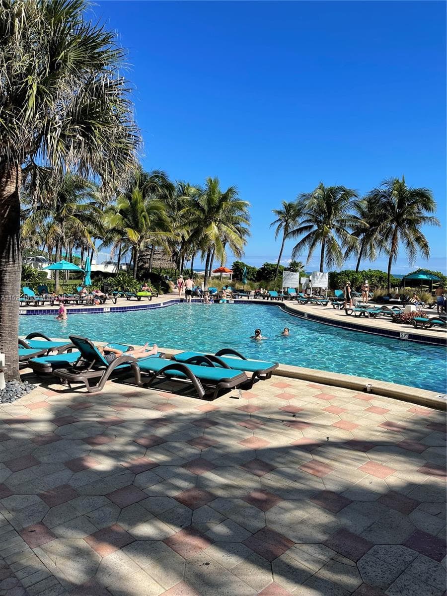 3801 S OCEAN DR 15V photo 21