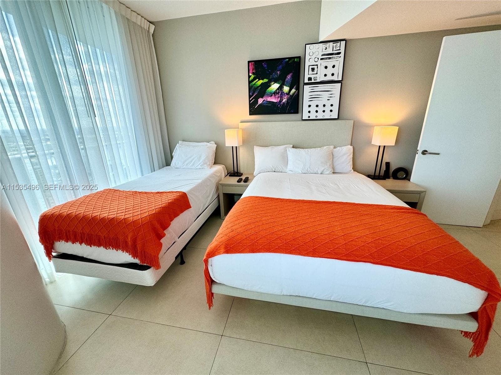 4111 Ocean Dr 2611 photo 8