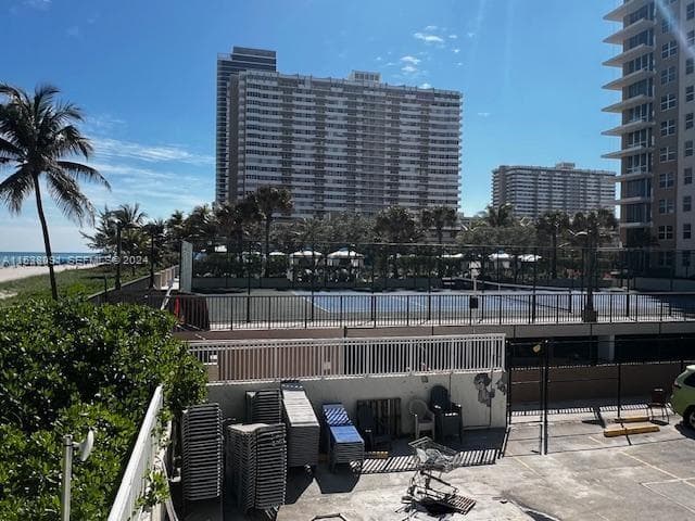 1904 S Ocean Dr 205 photo 2