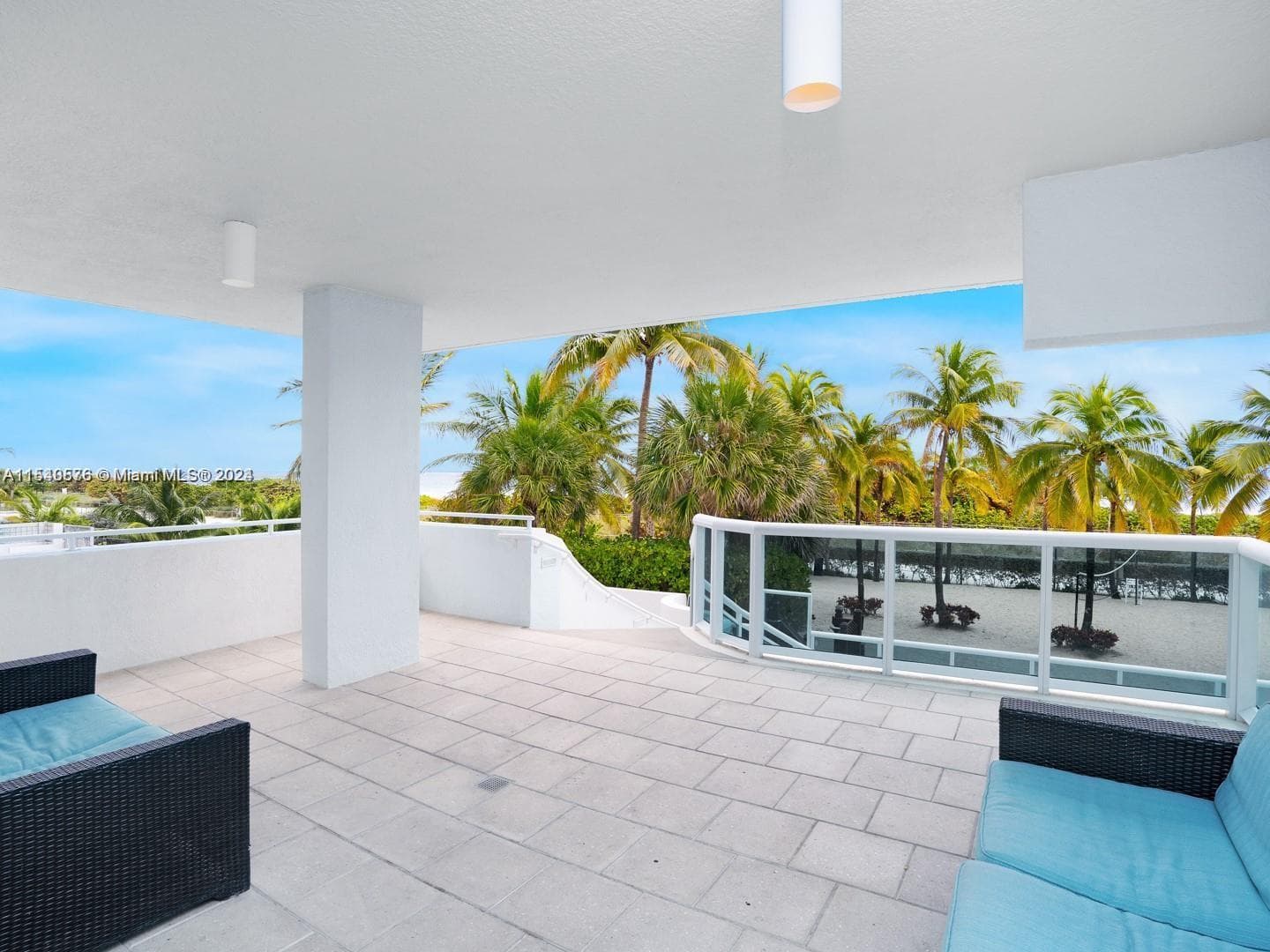 9201 Collins Ave 724 photo 13