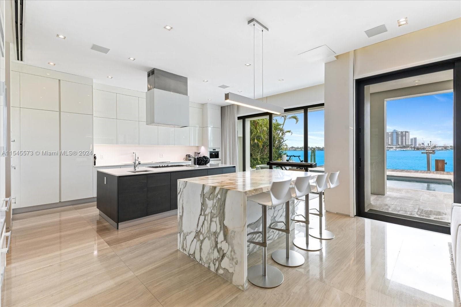 401 Rivo Alto Dr photo 16