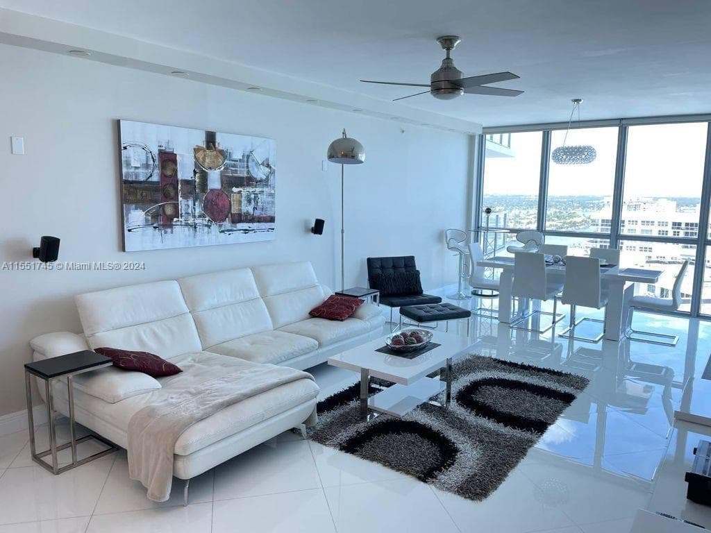 3101 S OCEAN DR 2003 photo 9