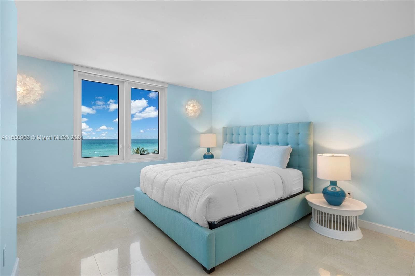 2301 Collins Ave 410 photo 16
