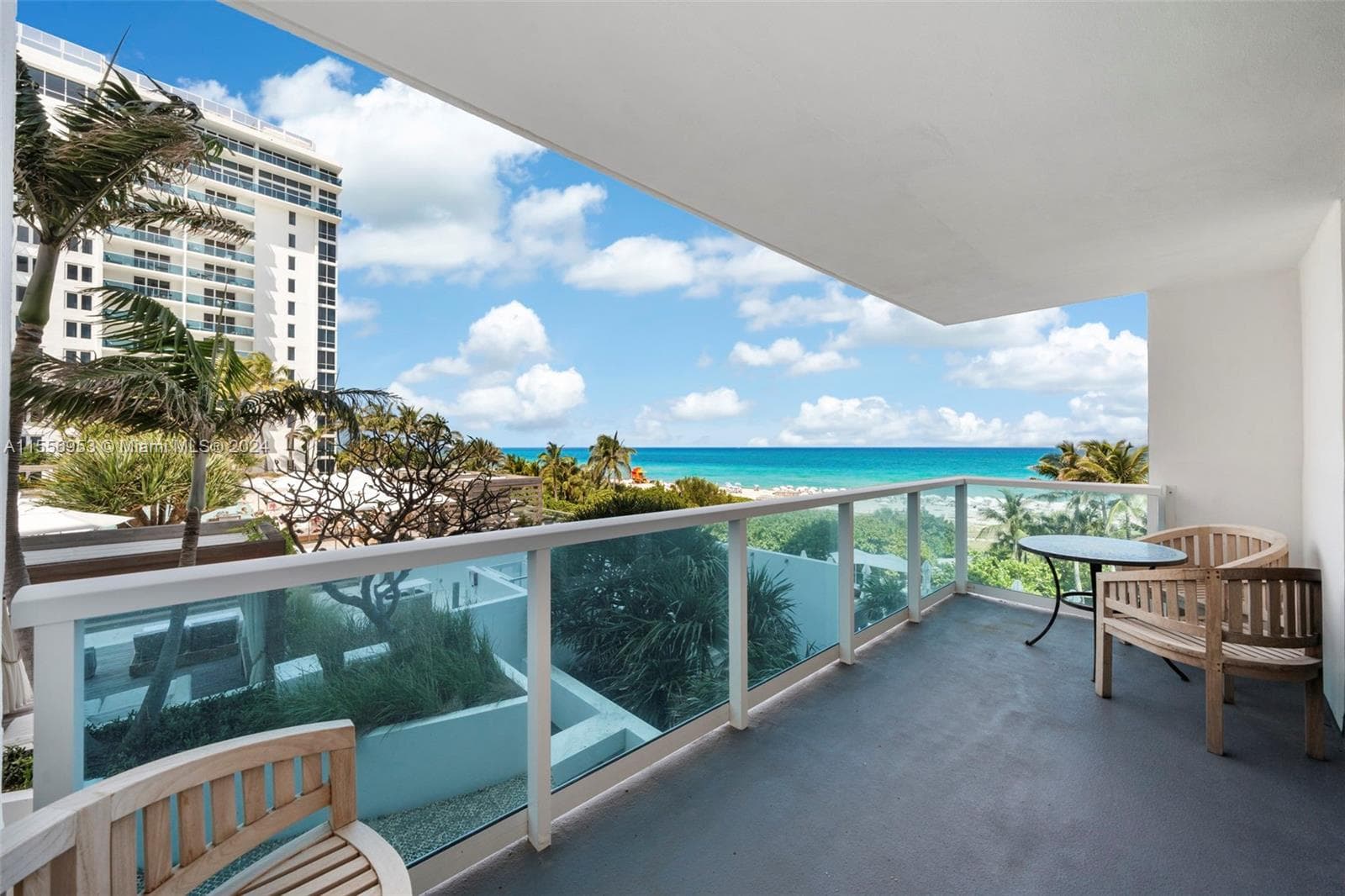 2301 Collins Ave 410 photo 12