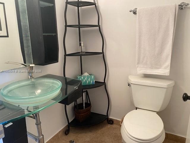 6039 Collins Ave 1110 photo 22
