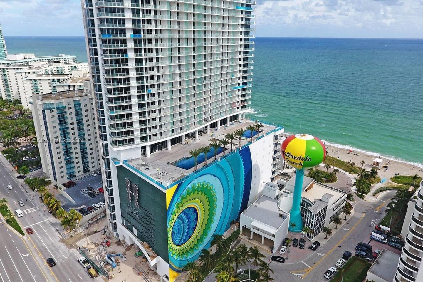 4111 S Ocean Dr 2101 photo 1