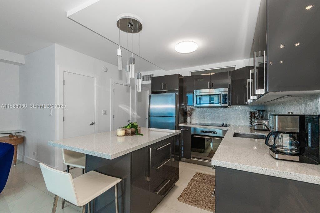 2301 Collins Ave 1111 photo 15