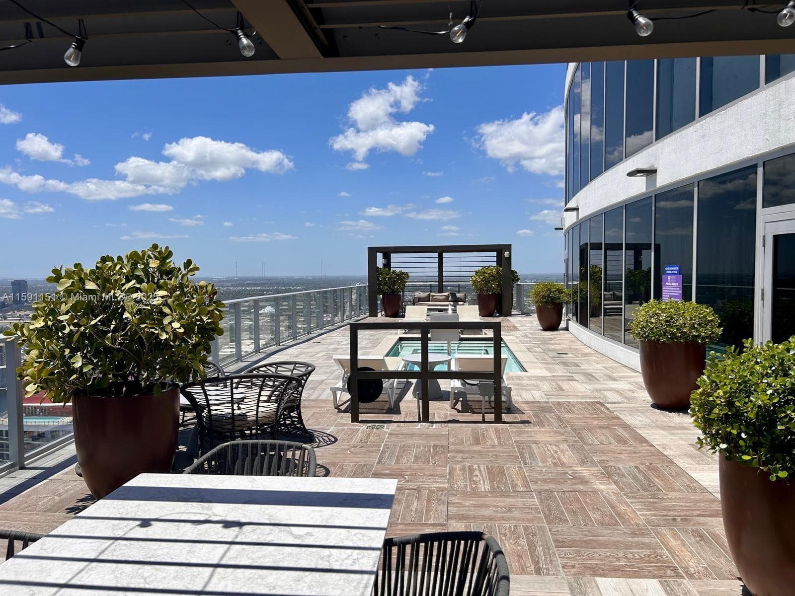 4010 Ocean Dr R2407 photo 11