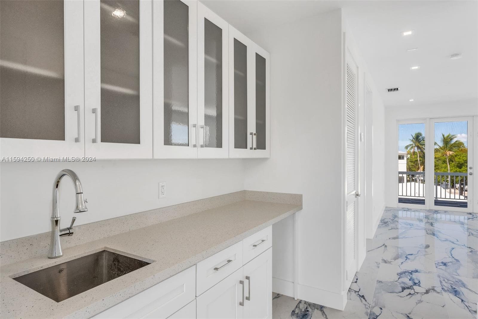 84 Coral Way photo 24