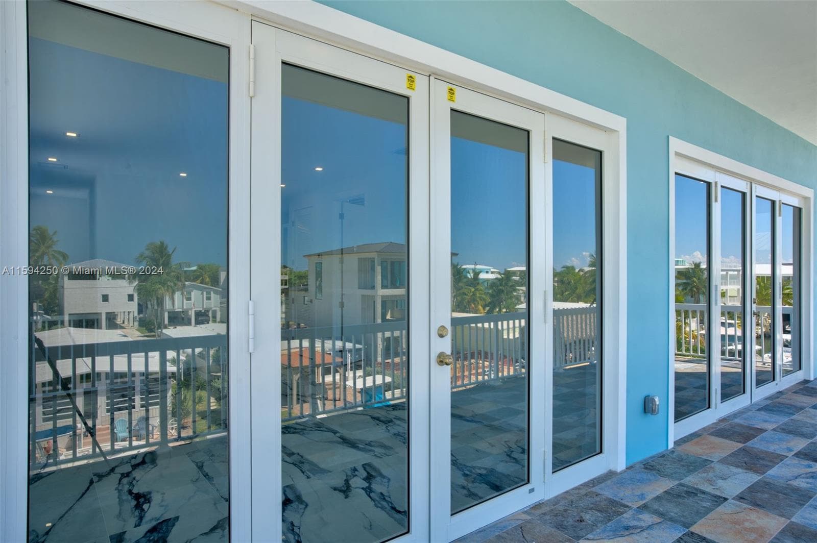 84 Coral Way photo 25