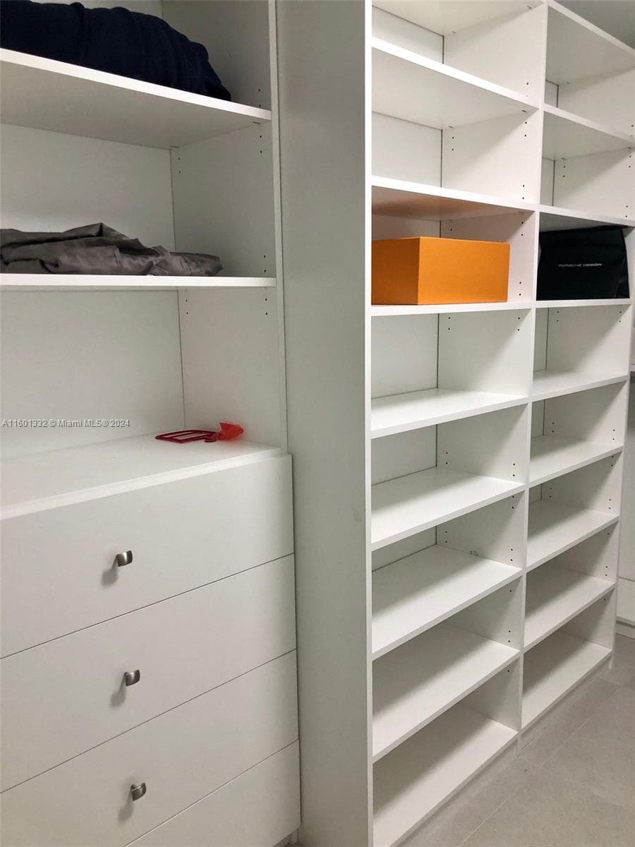 16385 Biscayne Blvd 2421 photo 12