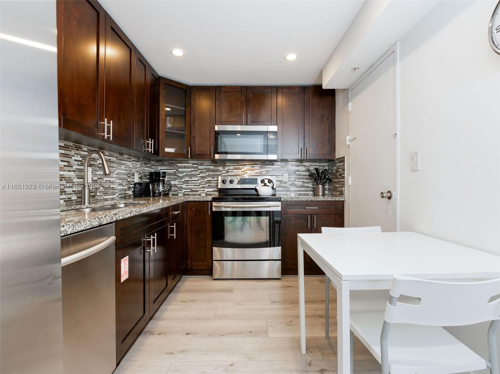 3901 Ocean Dr 10P photo 7