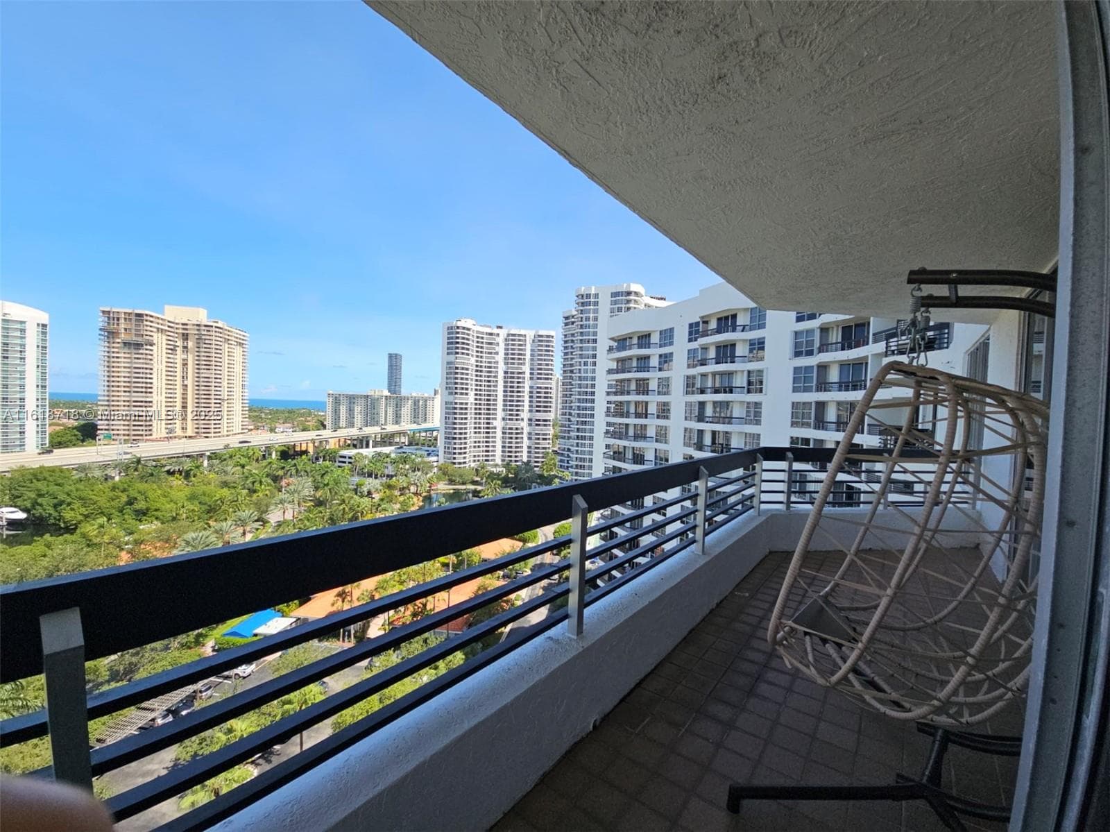 3600 Mystic Pointe Dr 1607 photo 25