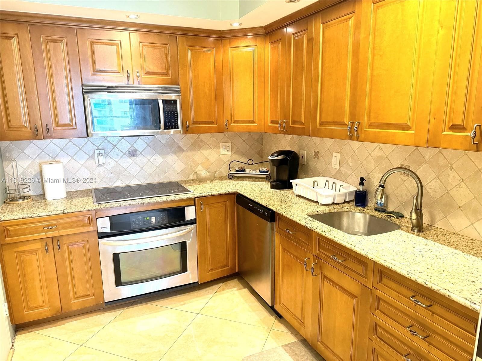 3901 Ocean Dr 7O photo 9