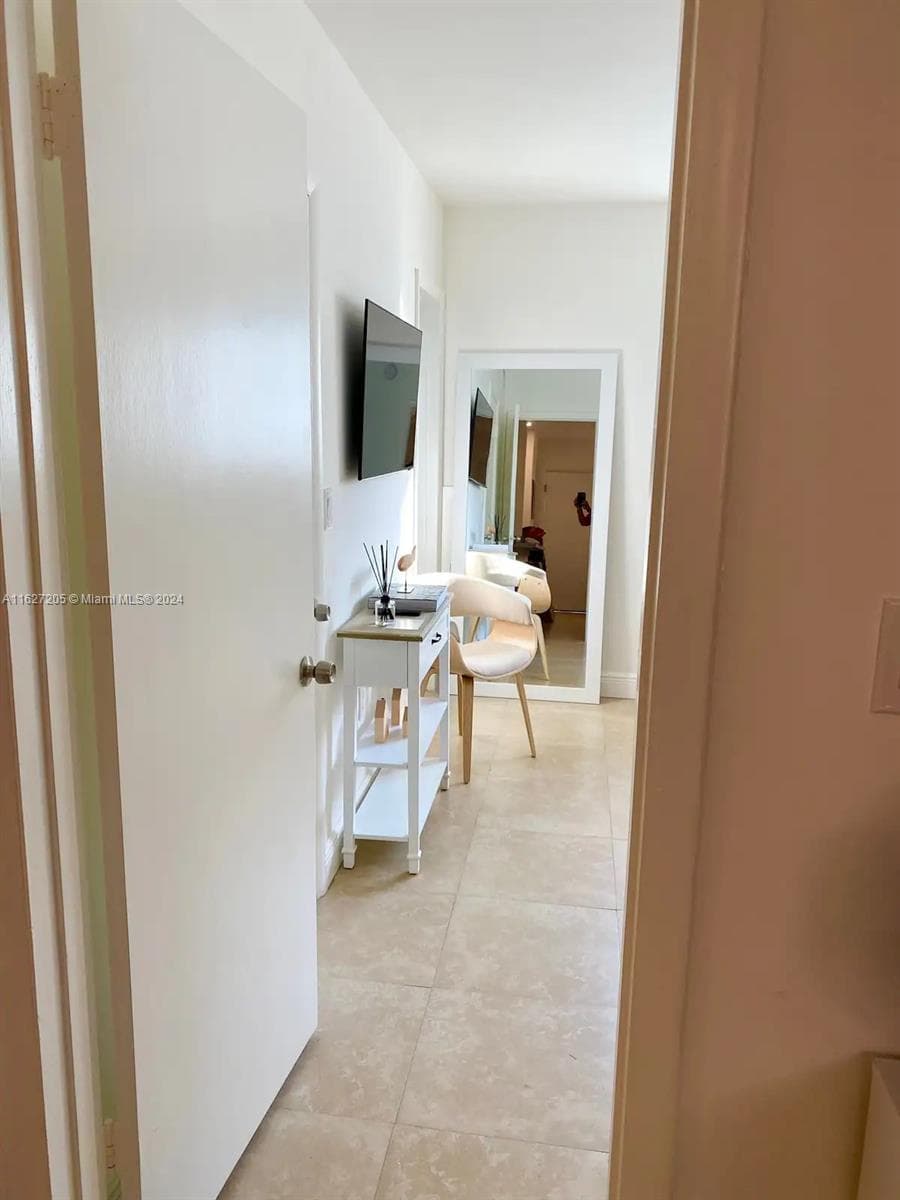 100 Sunrise Dr 24 photo 9
