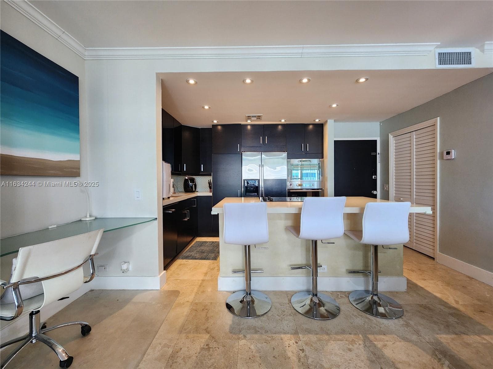 3505 S Ocean Dr 1409 photo 6