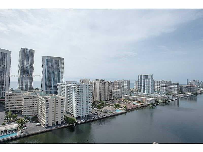 2602 HALLANDALE BEACH BLVD 2905 photo 17
