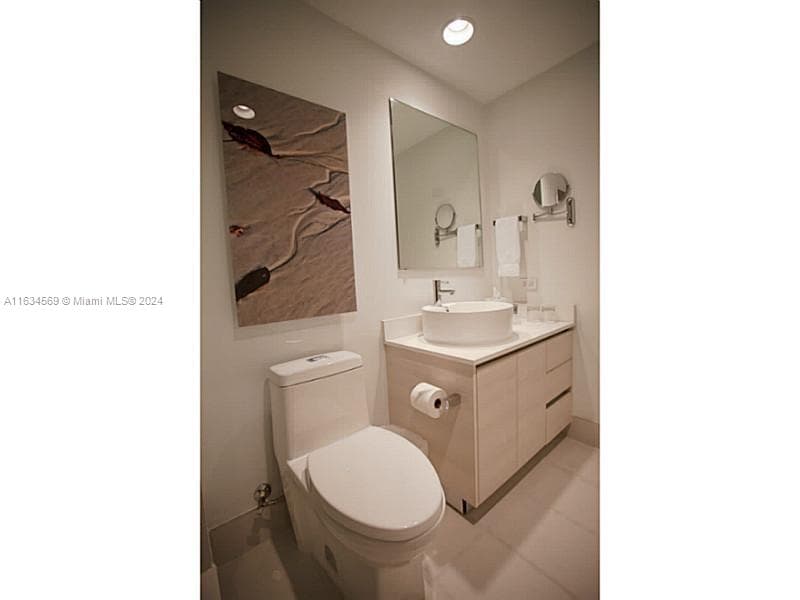 2602 HALLANDALE BEACH BLVD 2905 photo 14