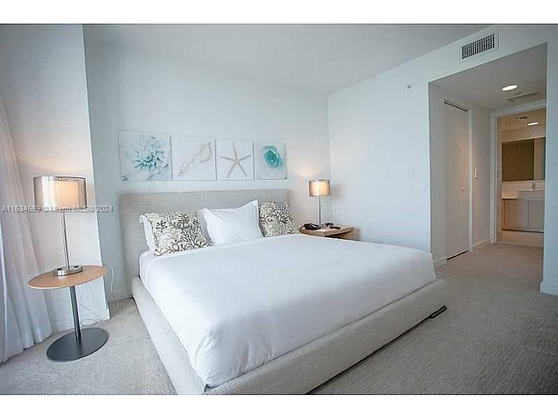 2602 HALLANDALE BEACH BLVD 2905 photo 19