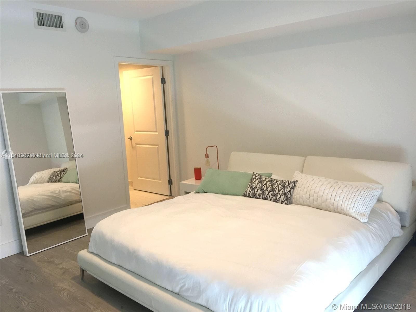 400 Sunny Isles Blvd 1019 photo 7