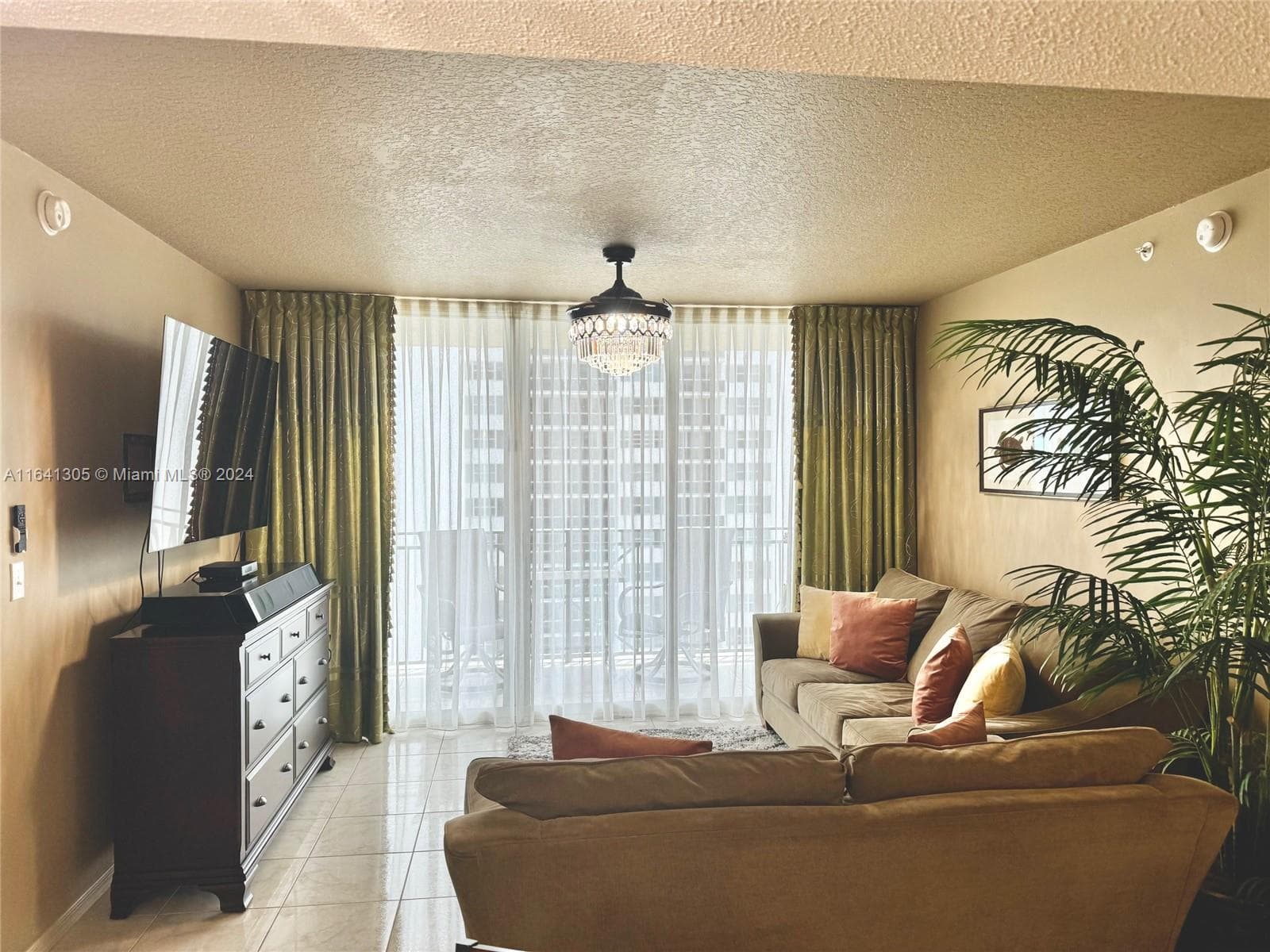 2080 S Ocean Dr 1607 photo 4