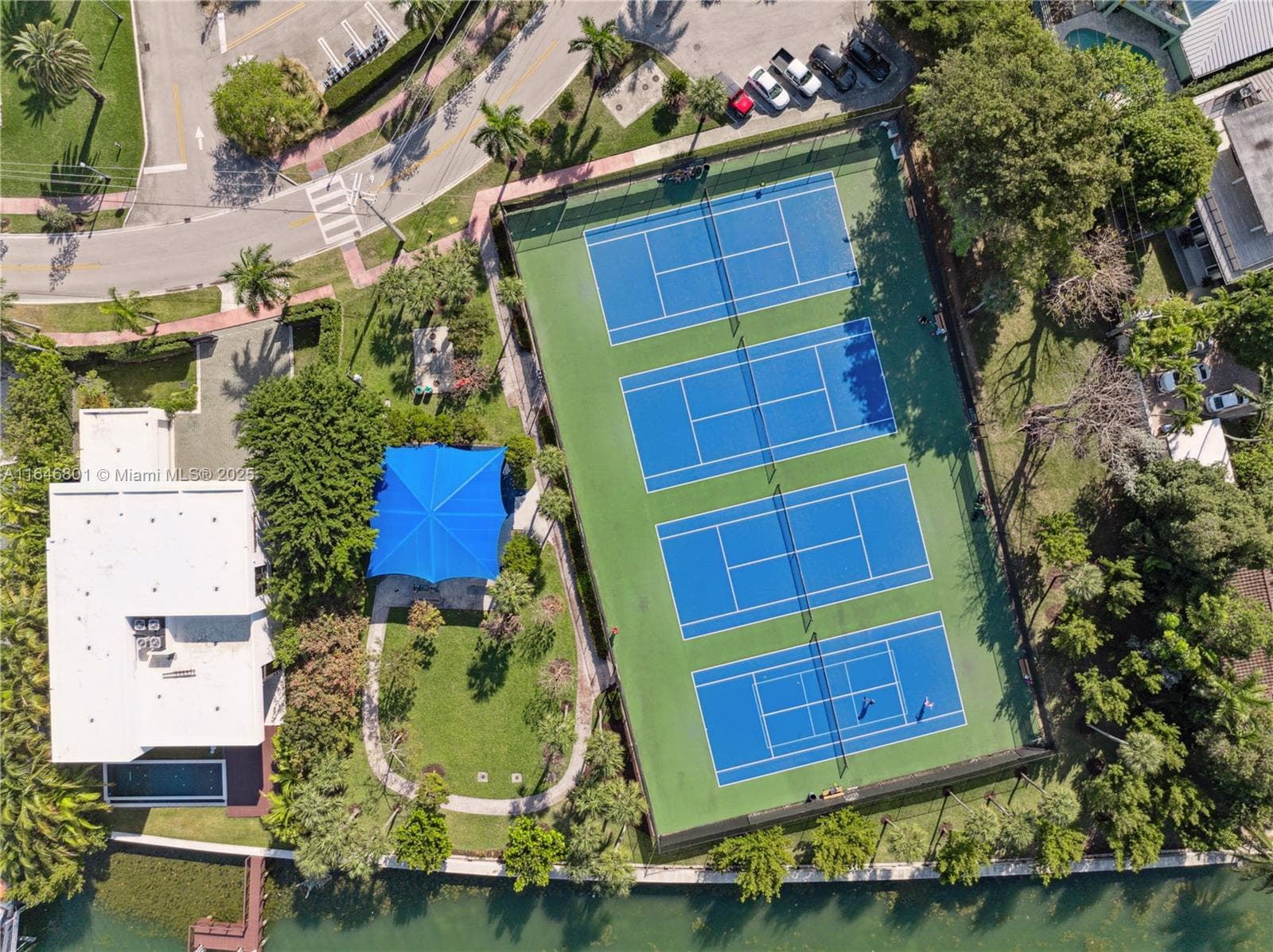 1020 Shore Dr photo 18