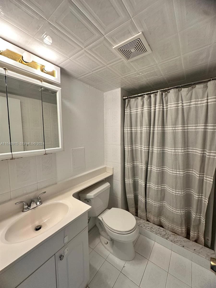 5555 Collins Ave 10B photo 15