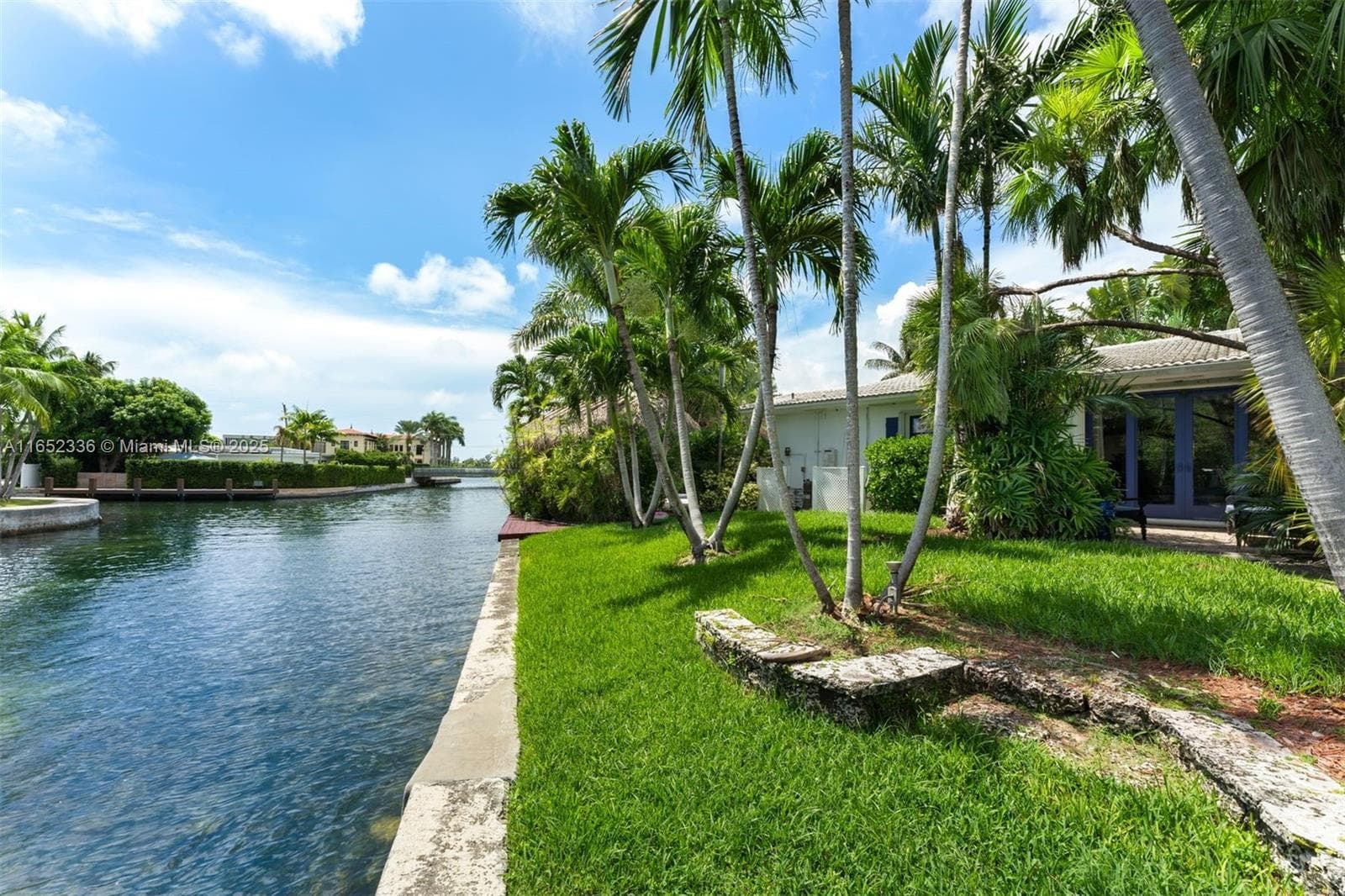 7975 Biscayne Point Cir photo 13