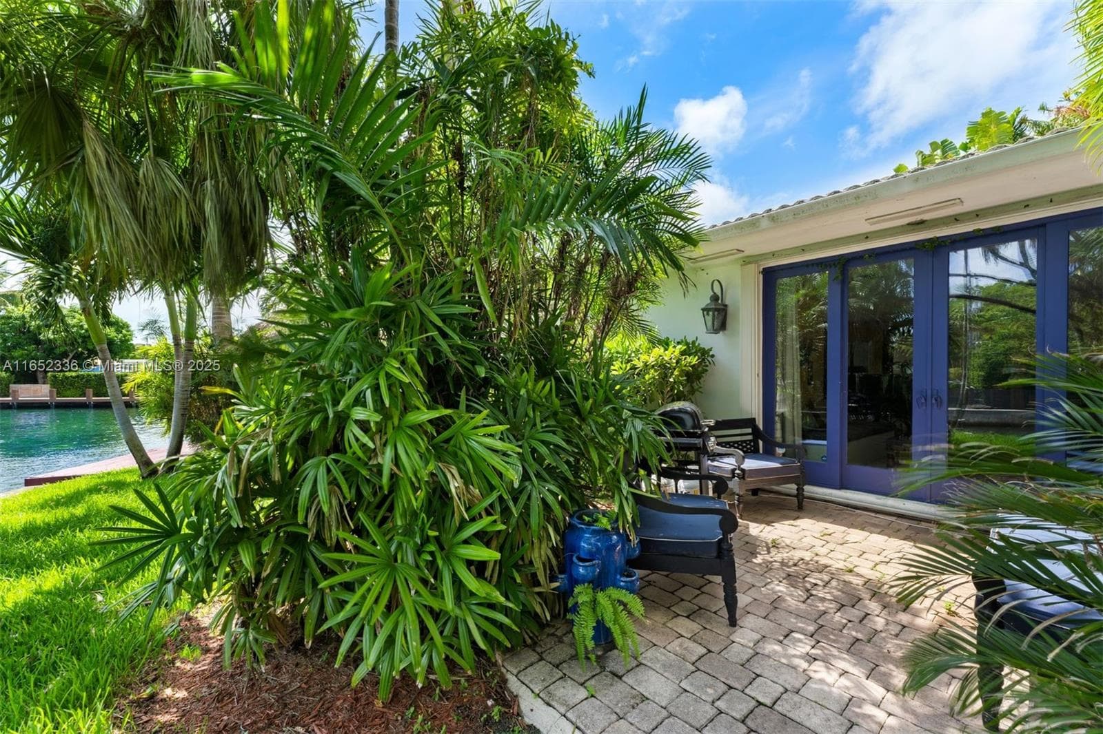 7975 Biscayne Point Cir photo 12