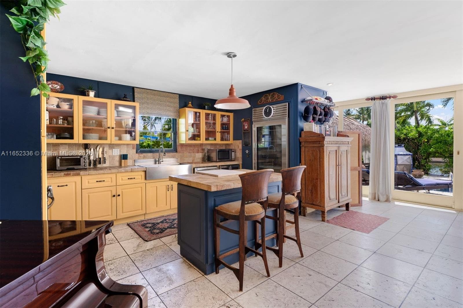 7975 Biscayne Point Cir photo 25