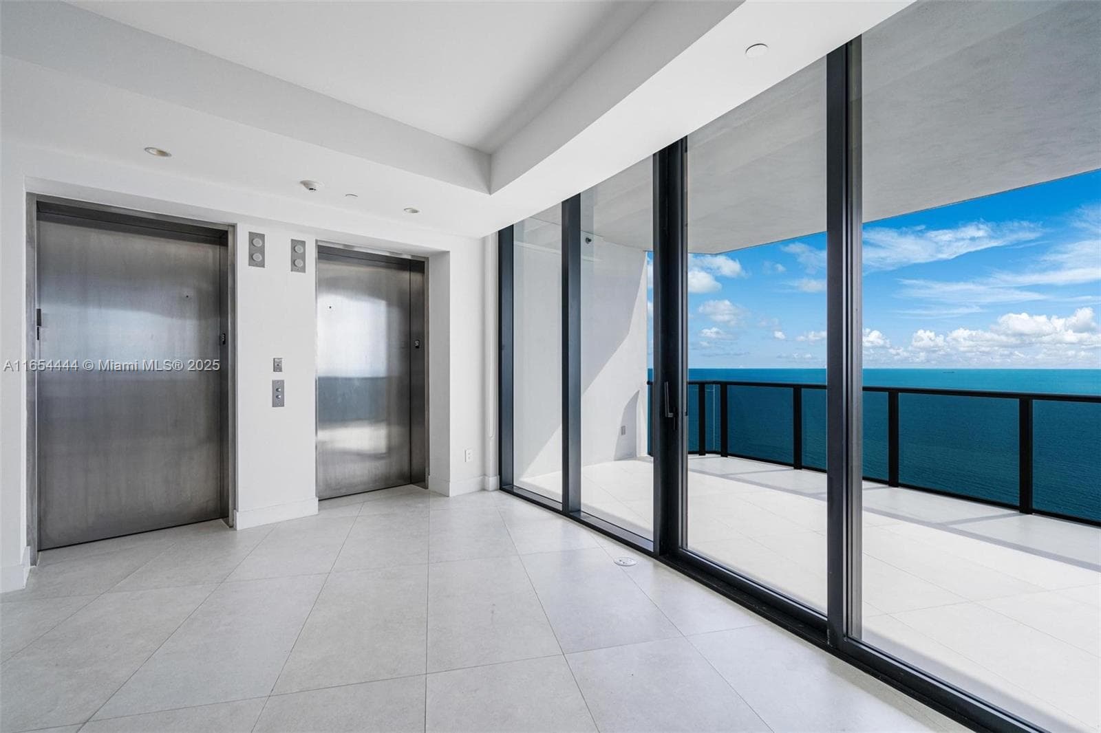 18555 Collins Ave 5001 photo 7