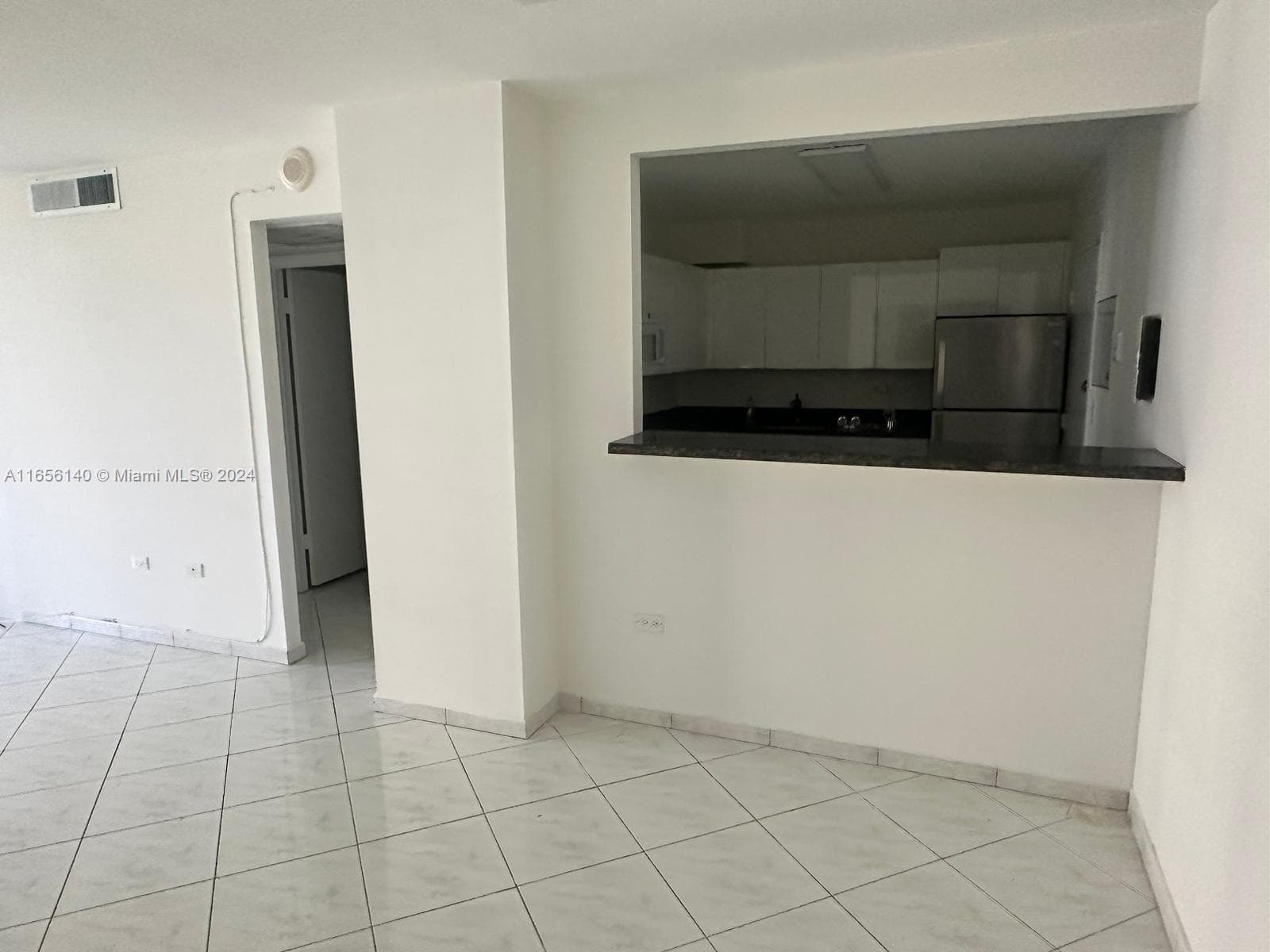 5555 Collins Ave 8Z photo 8