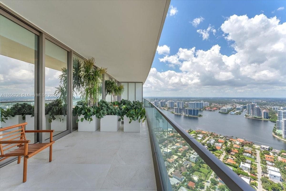18975 Collins Ave 5302+Cabana 6 photo 17
