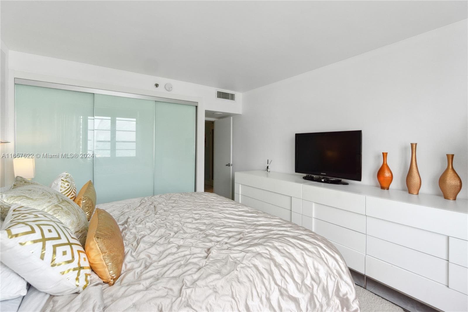 100 Lincoln Rd 1534 photo 12