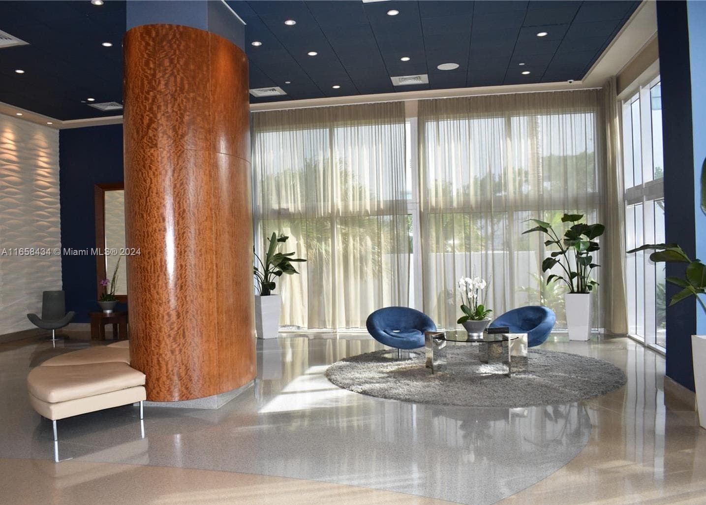 6365 Collins Ave 4209 photo 3