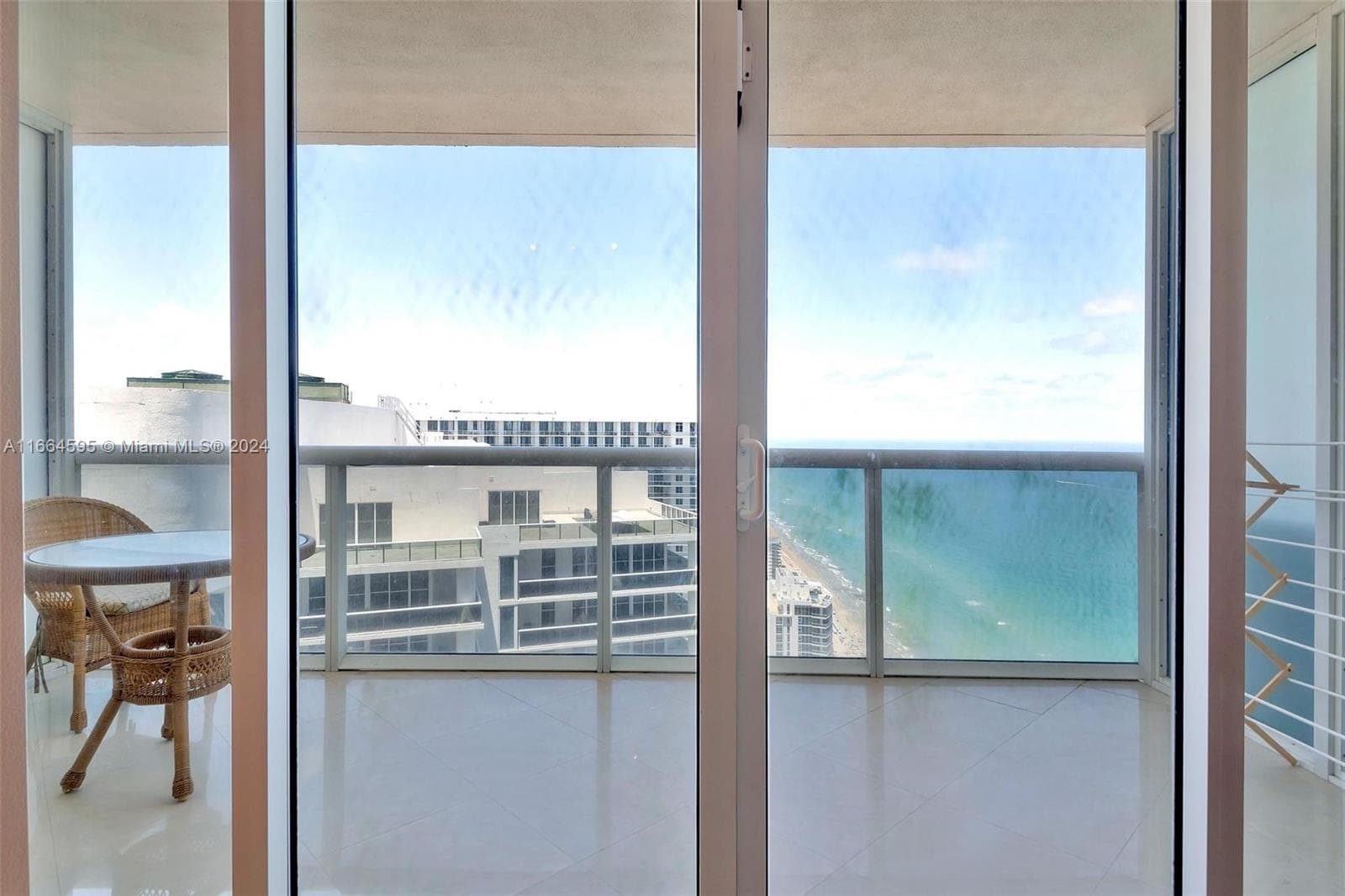1830 Ocean Dr 4709 photo 12