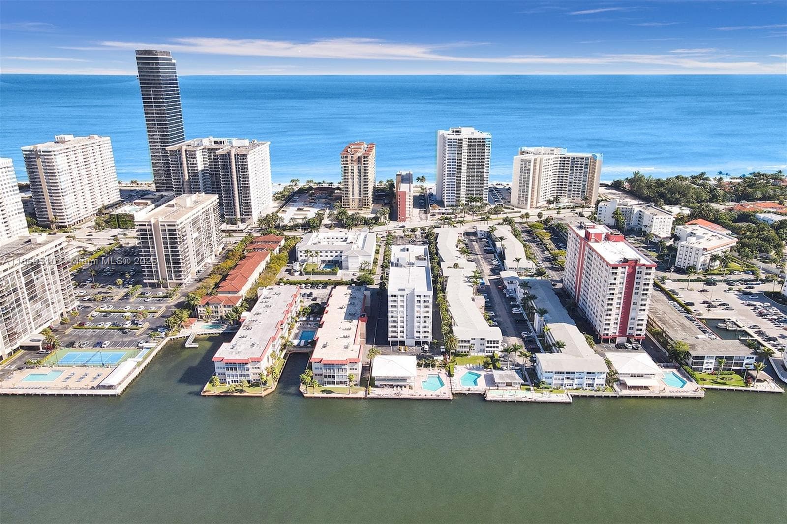 3113 S Ocean Dr 402 photo 12