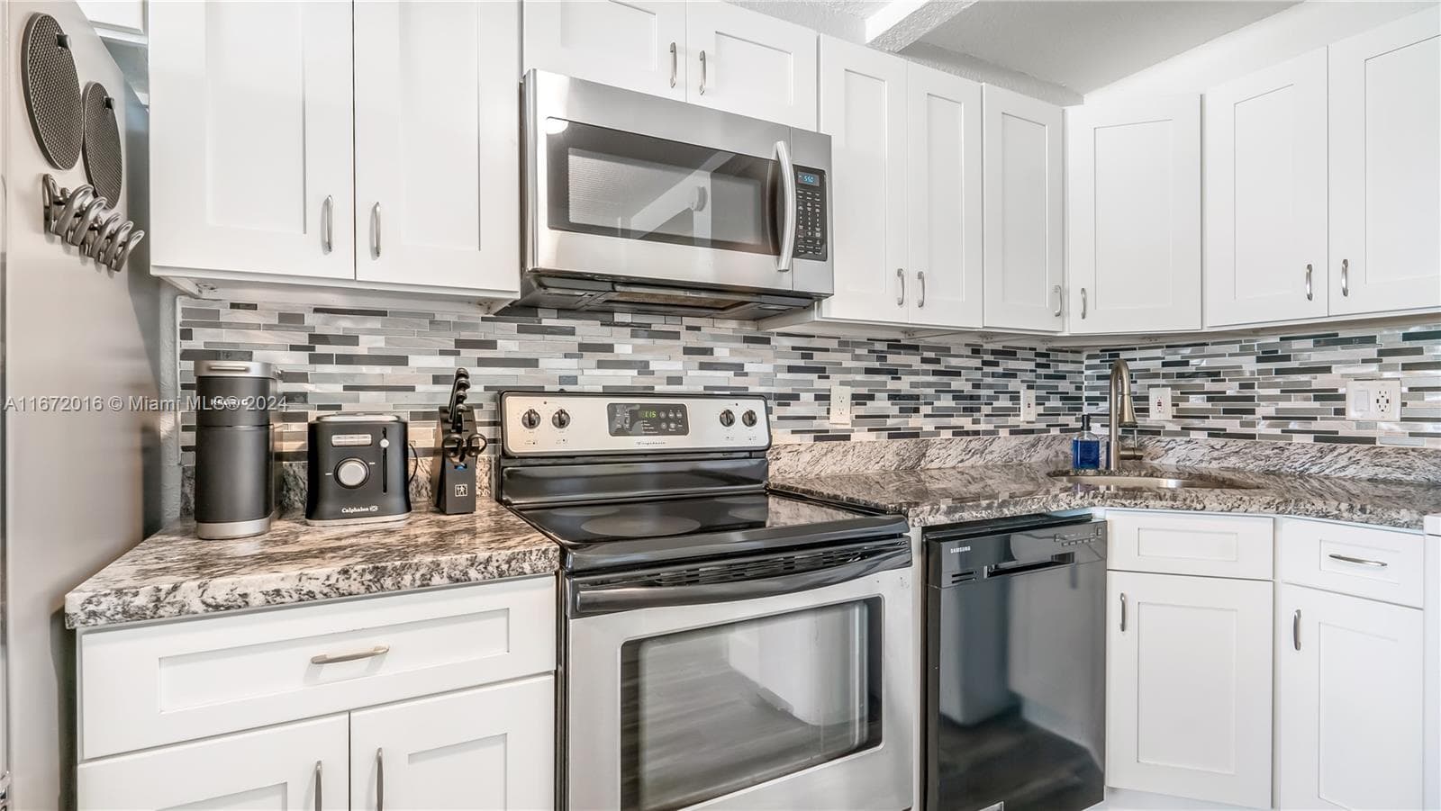 201 Van Buren St 103 photo 12
