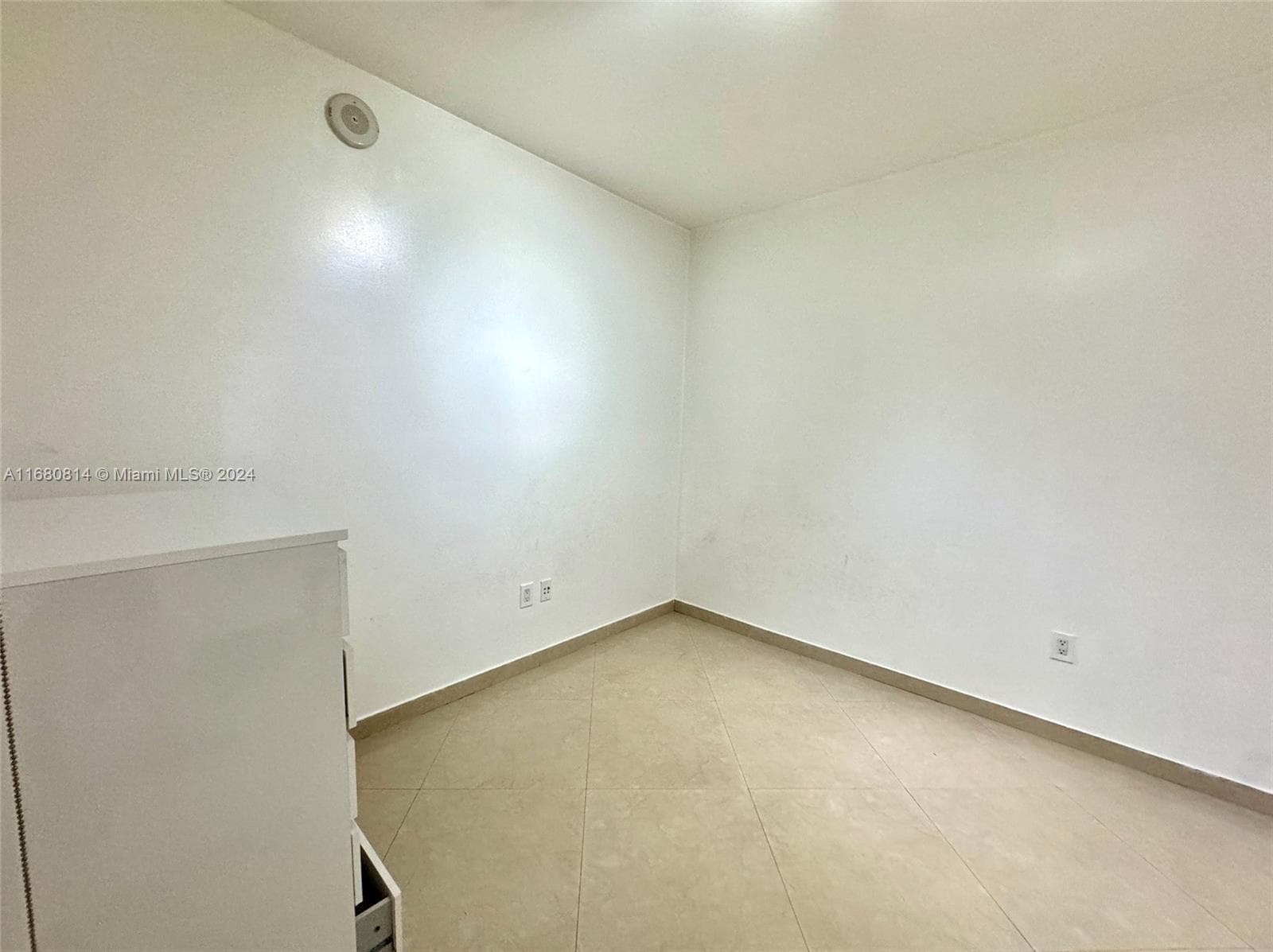 1830 Ocean Dr 4711 photo 8