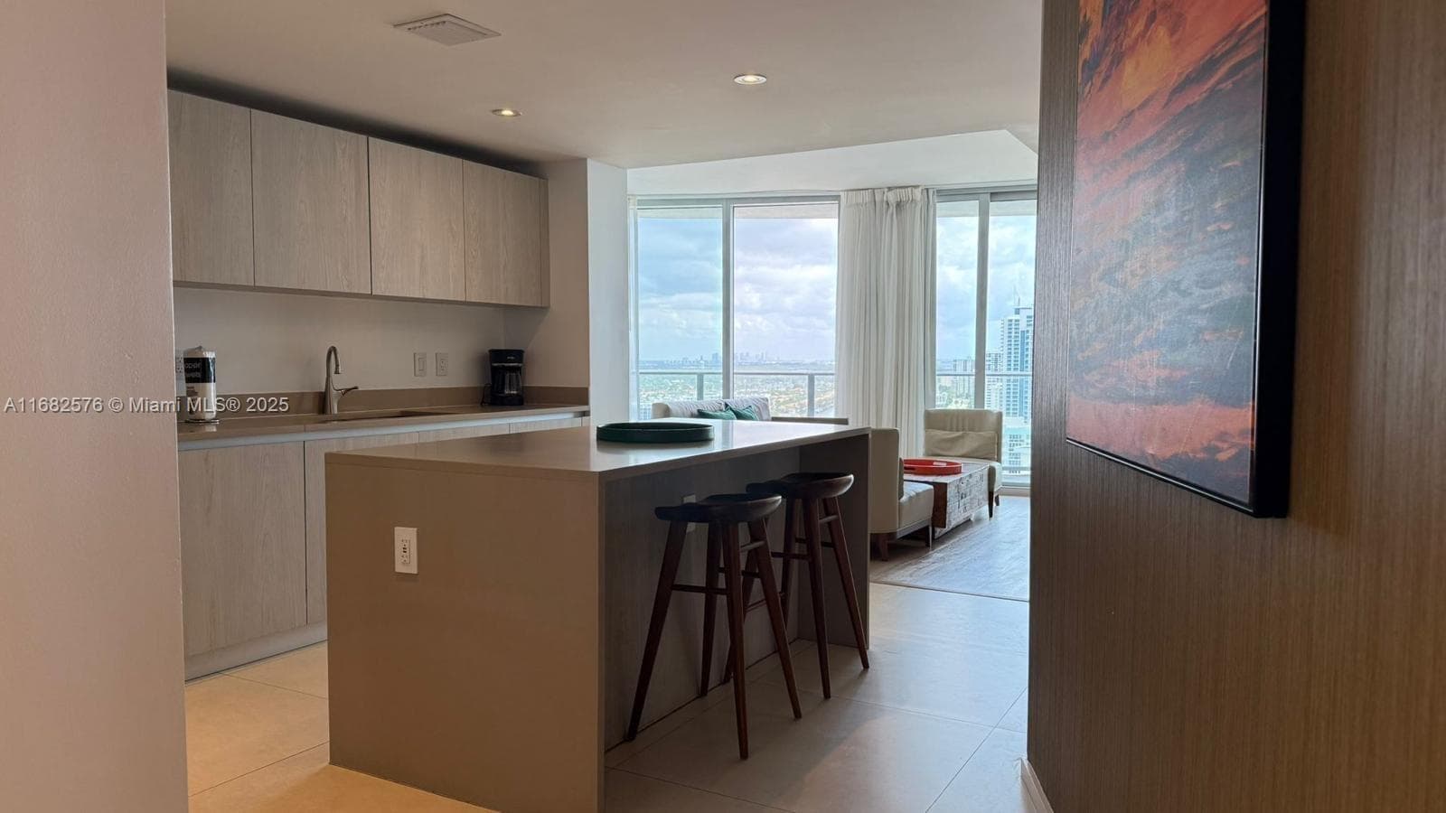 4111 Ocean Dr 1512 photo 25