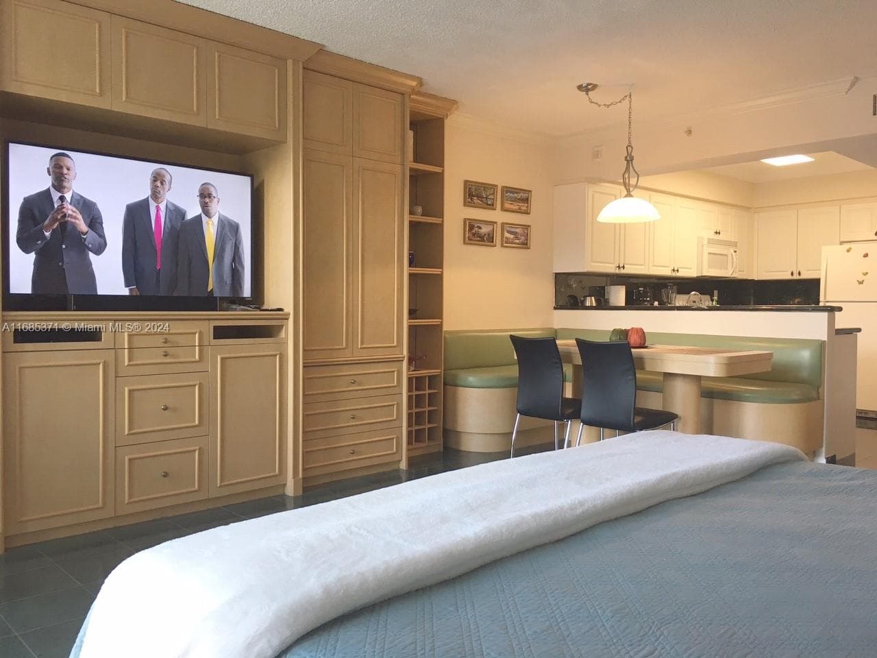 2501 S OCEAN DR L11 (Available JULY) photo 13