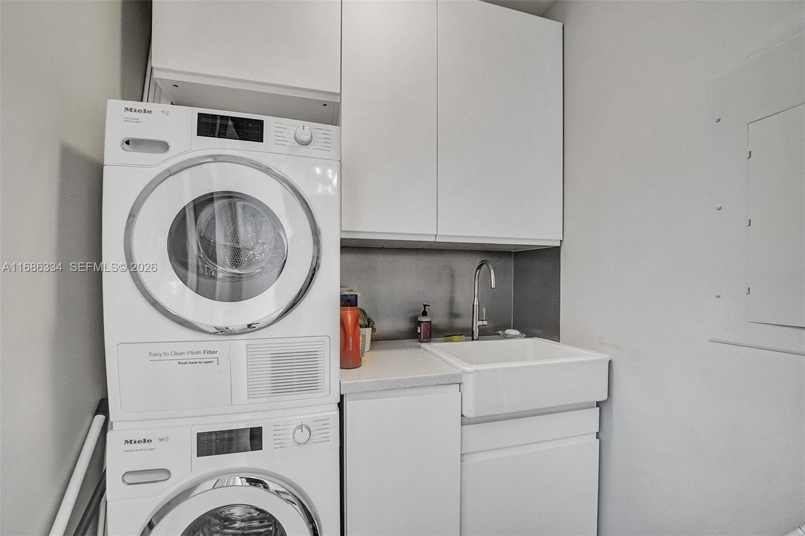 18101 Collins Ave 3409 photo 9