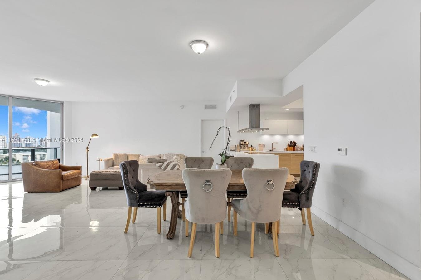 17301 Biscayne Blvd 1404 photo 6