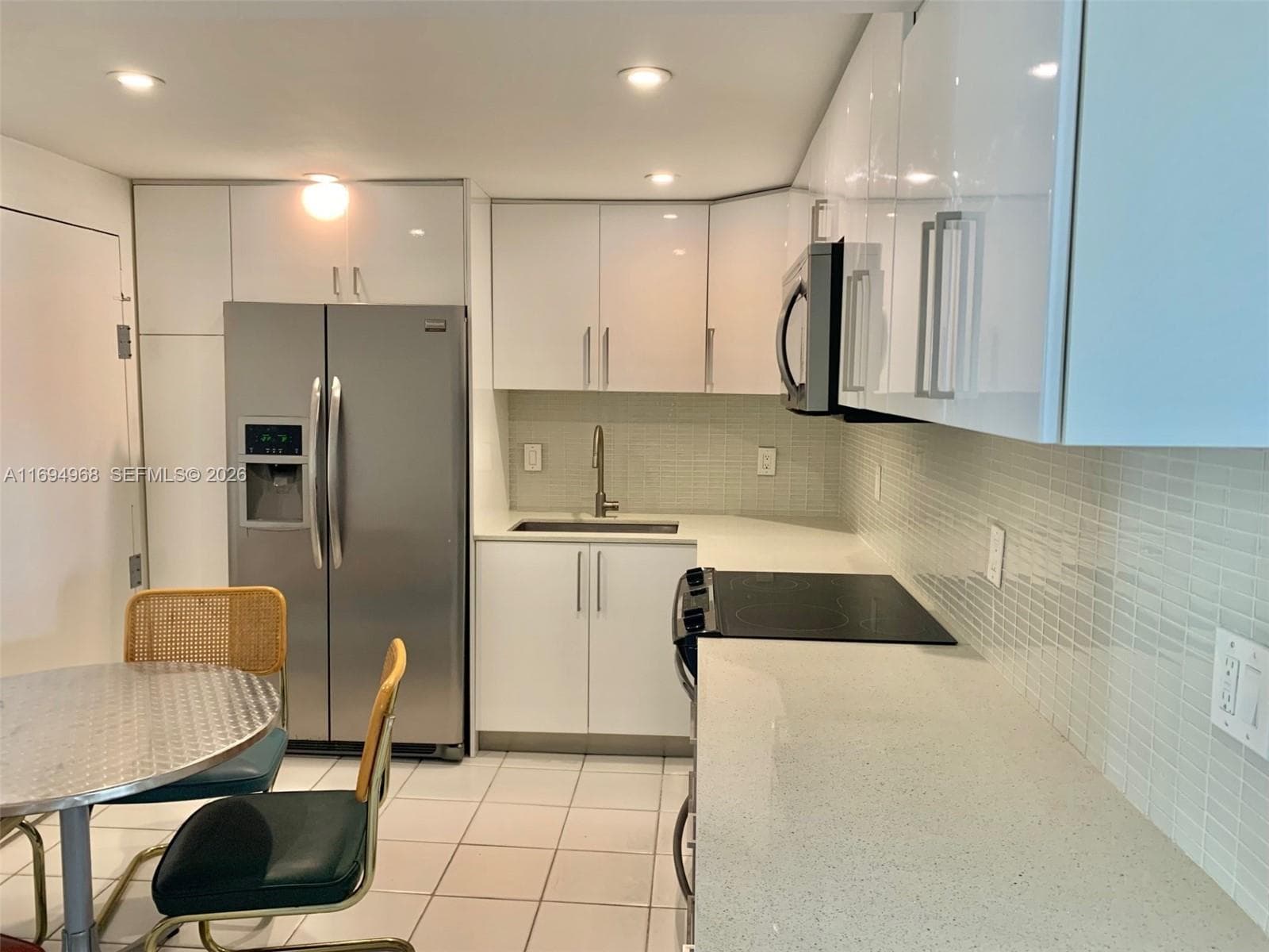 1500 S Ocean Dr 17E photo 11