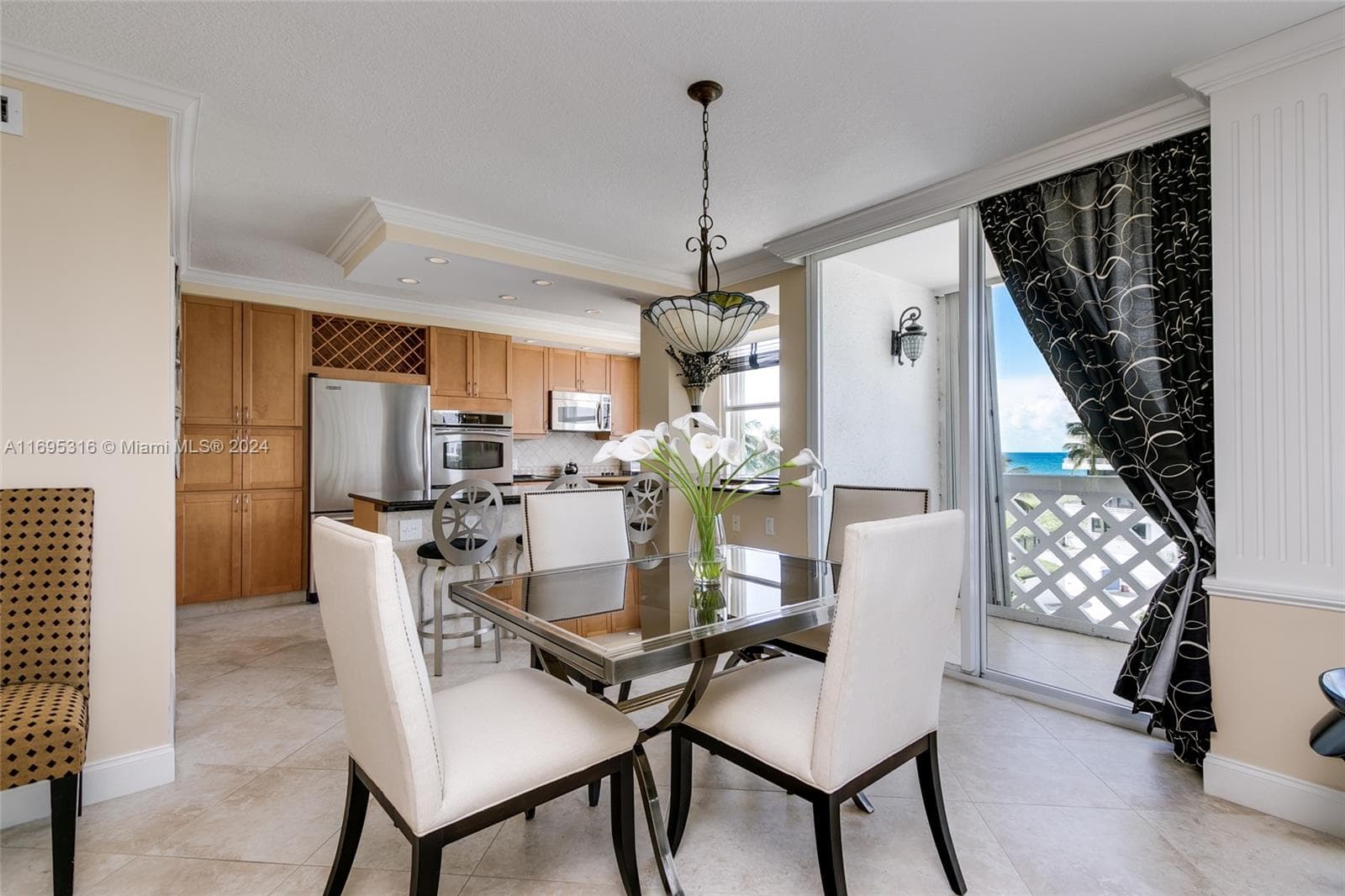 1200 Ocean Blvd 4D photo 10