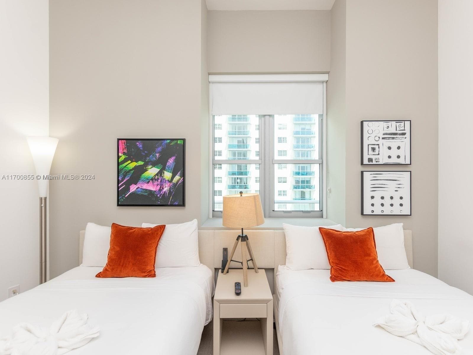 4111 Ocean Dr 601 photo 24