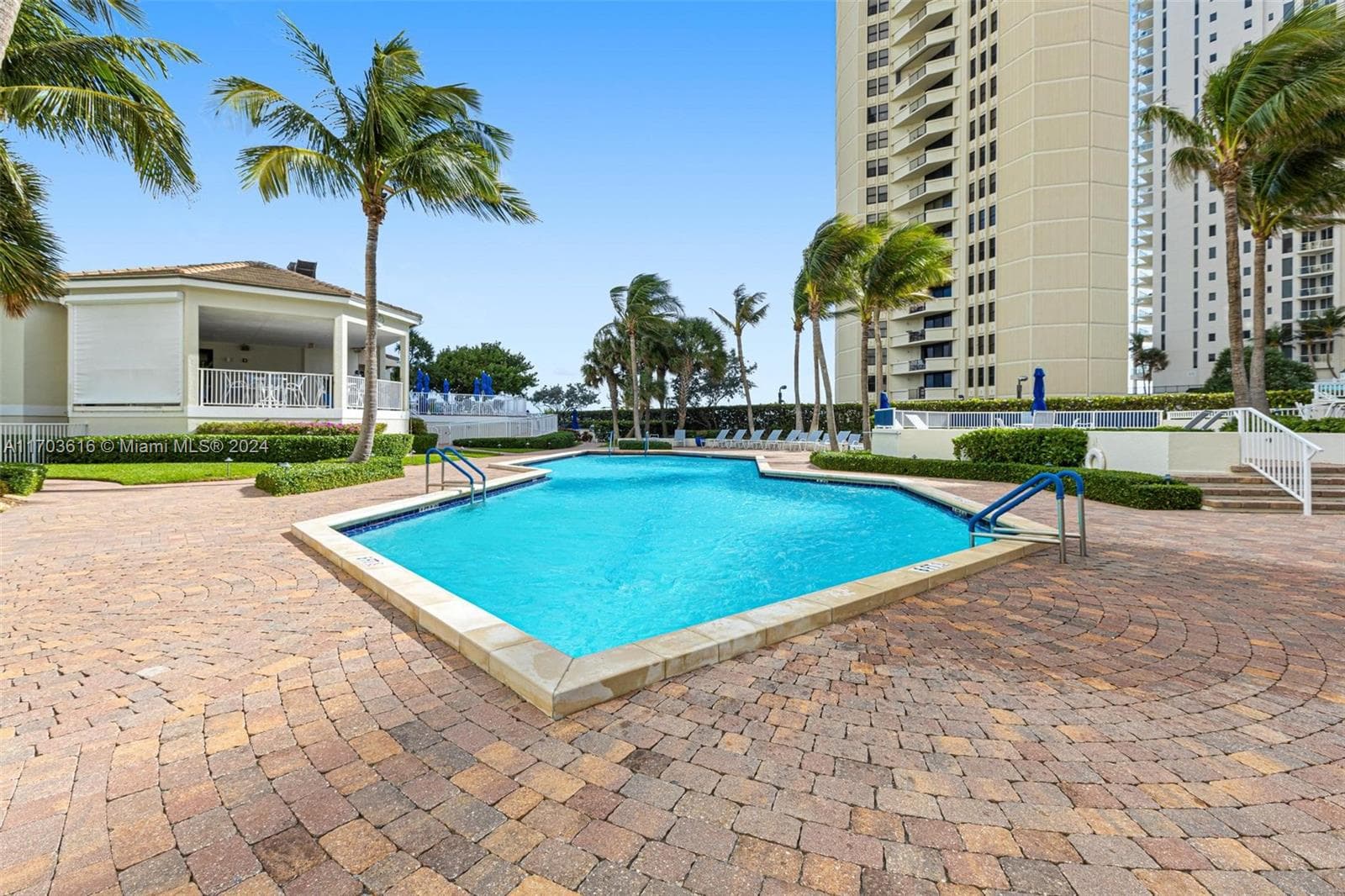 3000 Ocean Dr 24H photo 24