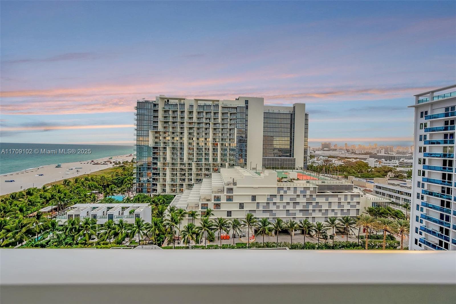 2301 Collins Ave 1206 photo 2